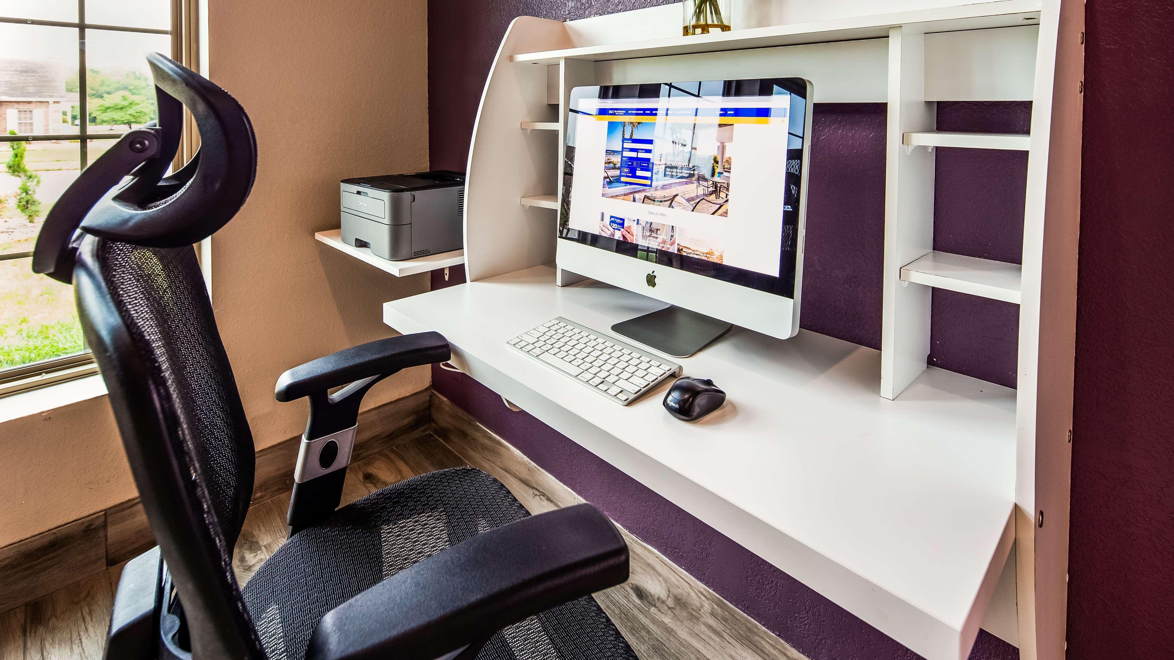 Surestay Plus Hotel By Best Western Kearney Екстериор снимка